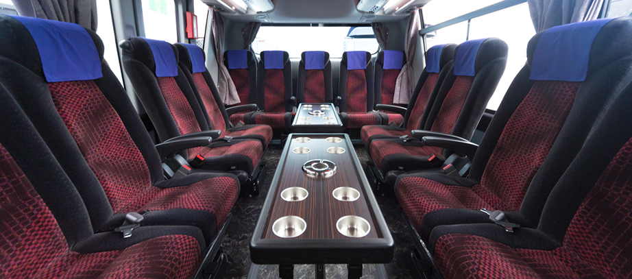 49人乗りデラックスタイプ大型バス　社内